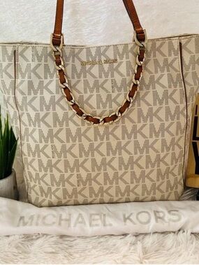 Michael Kors Harper North South Tote